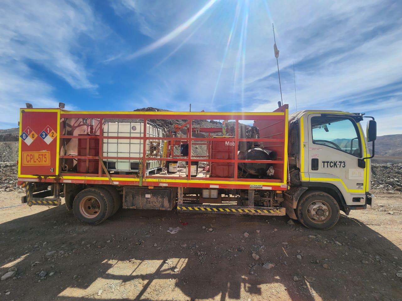 CAMION LUBRICADOR CHEVROLET FRR 1119